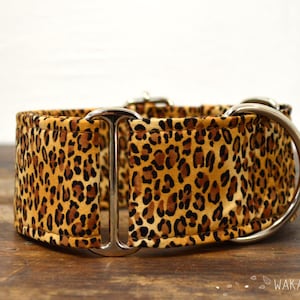 Martingale collar for dog Leopard Animal Print. Handmade with 100% cotton fabric and webbing. Wakakan