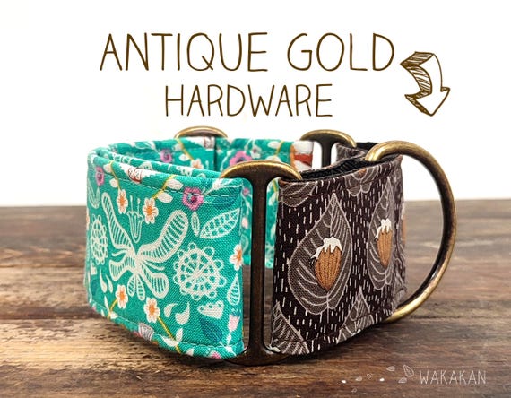 Martingale dog collar model Fancy Fox. Adjustable and handmade with 100% cotton fabric. Forest acorn. Wakakan