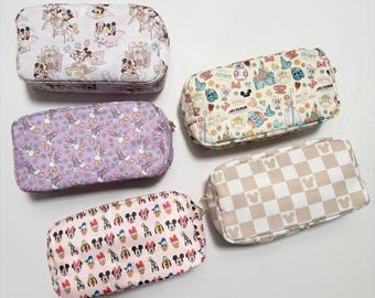 Disney Magic Nylon Pouch, Pencil Case, Make-Up Bag, Cosmetic Pouch, Disneyland Accessory
