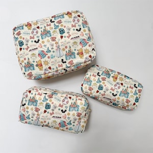 Disney Magic Nylon Pouch, Pencil Case, Make-Up Bag, Cosmetic Pouch, Disneyland Accessory