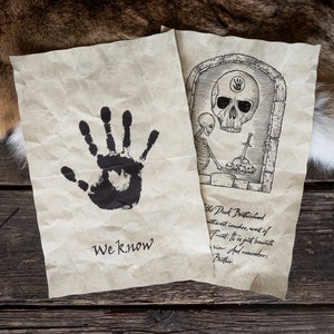 2 pergaminos inspirados en la Hermandad Oscura - Sabemos y Puerta del Santuario - Cartas plegables del reino de Skyrim