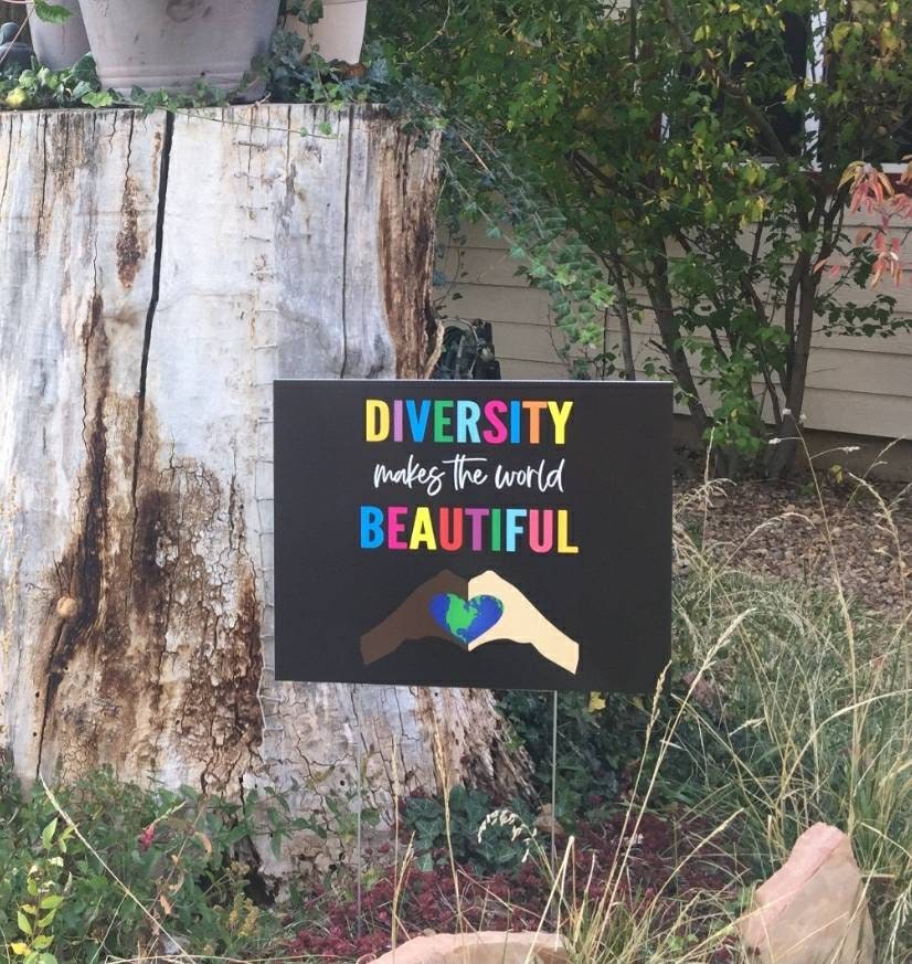 Black Lives Matter Yard Sign Human Rights Sign In This House Etsy 日本