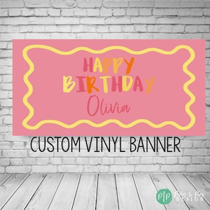 Banner de cumpleaños con borde ondulado, letrero de cumpleaños con borde festoneado, decoración de letrero de cumpleaños ondulado con garabatos, letrero festoneado ondulado, letrero ondulado rosa y naranja