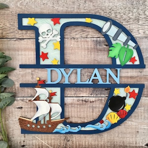 Letra de madeira pirata personalizada | Decoração de berçário personalizada pintada à mão | Placa com nome de navio pirata