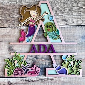 Letra de madera personalizada de sirena – Decoración infantil submarina personalizada – Regalo para bebé pintado a mano