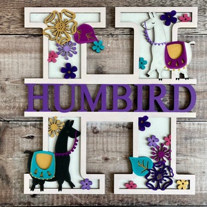 Arte de parede de madeira com letras personalizadas de lhama alpaca - 2 tamanhos pintados à mão em qualquer cor