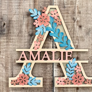 Flores y hojas arte de pared de letras de madera personalizado - 2 tamaños pintados a mano en cualquier color de su elección