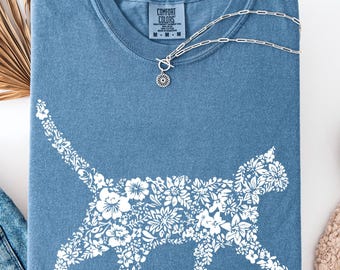 Cat Floral shirt Boho Cats Plants T-shirt, Cute Kitten Flower for Women Girls, Nature Trees Wild Flowers, Women Gift Her Comfort Colors