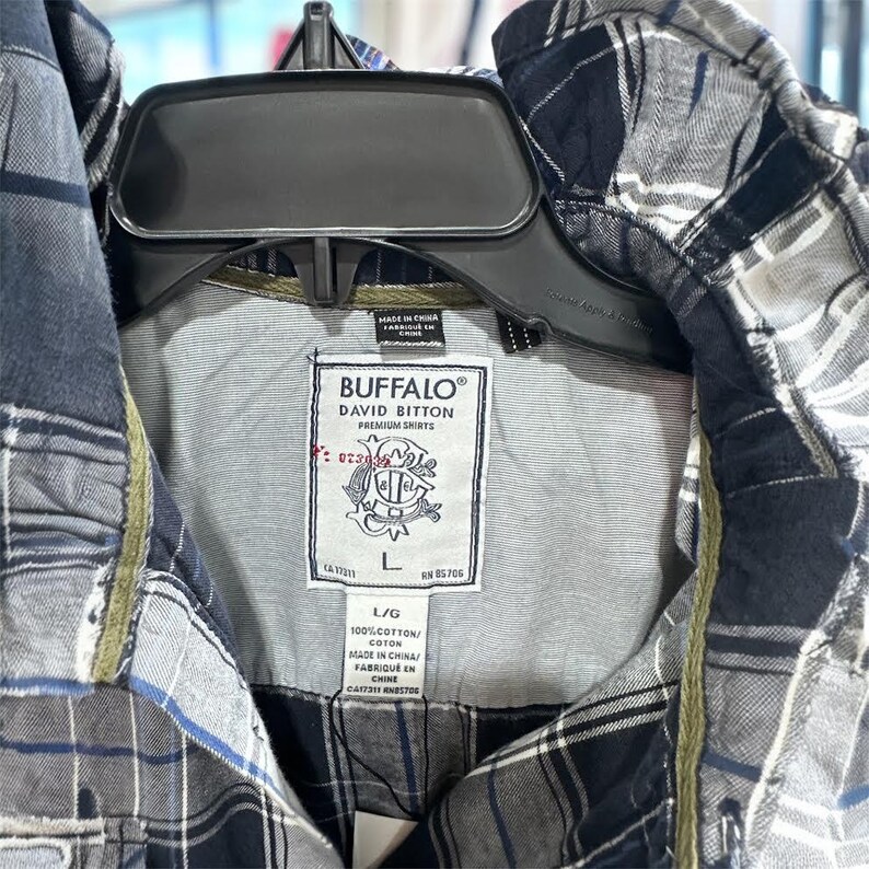 Upcycled Ruffle Collar Button Down, Blue and White Plaid Buffalo David Bitton L bild 5