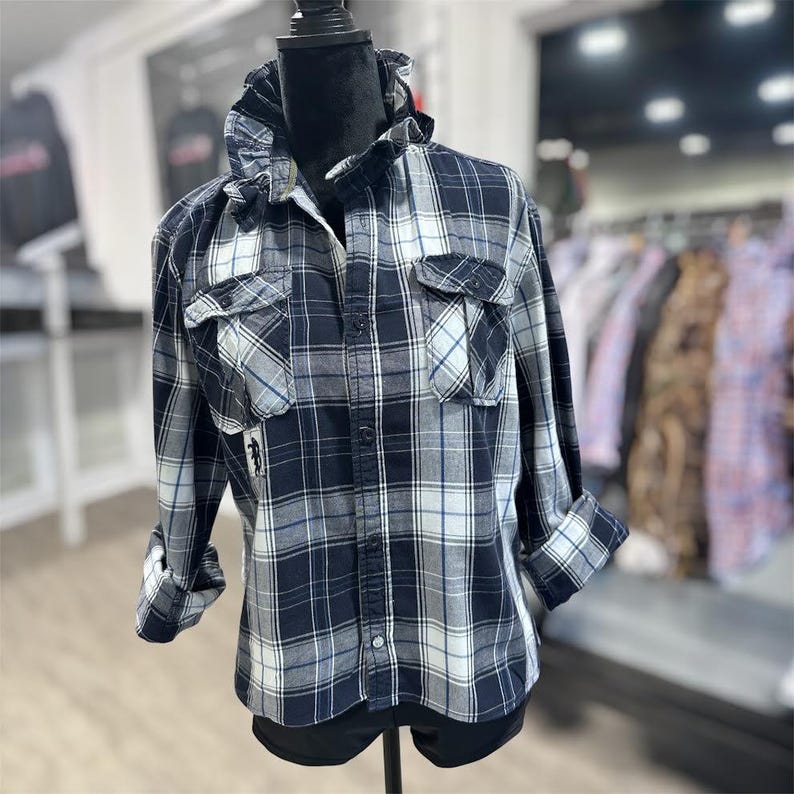 Upcycled Ruffle Collar Button Down, Blue and White Plaid Buffalo David Bitton L bild 1