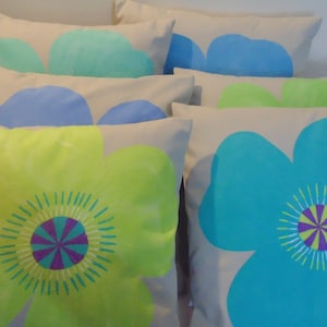 Designers Guild floral Zinaida Marine Cushion Cover