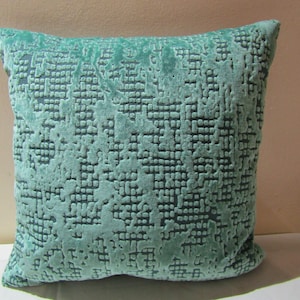 Housses de coussin en tissu jade boratti de Designers Guild