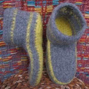 Felted Crochet Slipper for Women: The Moccasin