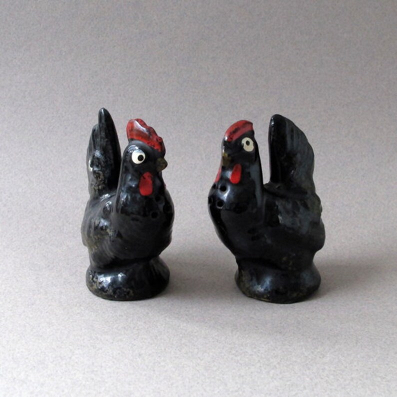 Retro Vintage Black Hen and Rooster Ceramic Salt and Pepper