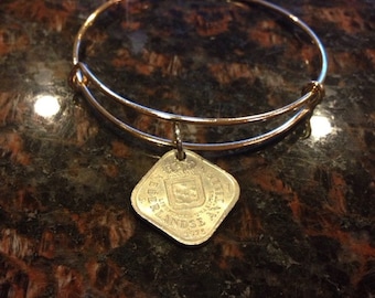 Netherlands Antilles 5 cents expandable  wire bangle bracelet
