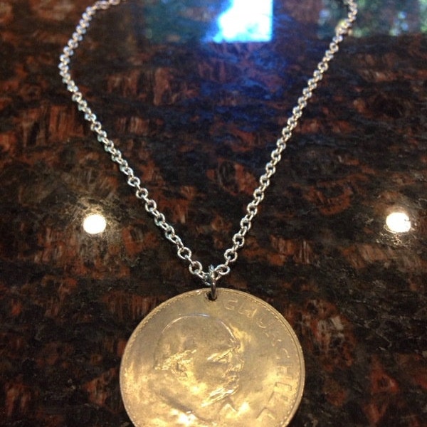 British Winston Churchill Crown coin necklace