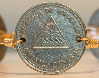 Nicaragua 1 cordoba wire wrapped bangle bracelet