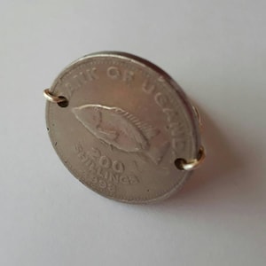 Uganda 200 Schilling Draht gewickelt Ring