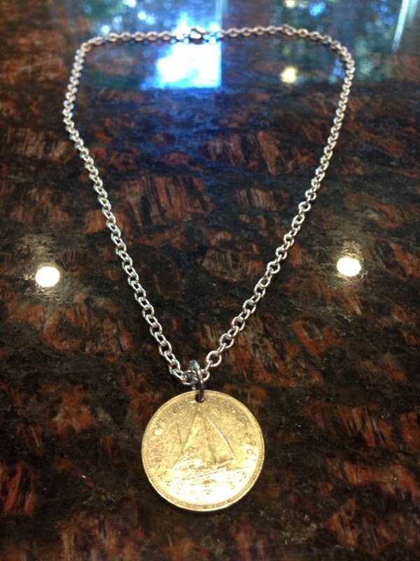 Bahamas 25 cents coin necklace