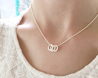 Collier trois anneaux en argent - cadeau 30e anniversaire - troisième anniversaire - collier de famille - collier trois amis - cadeau 30e anniversaire pour elle