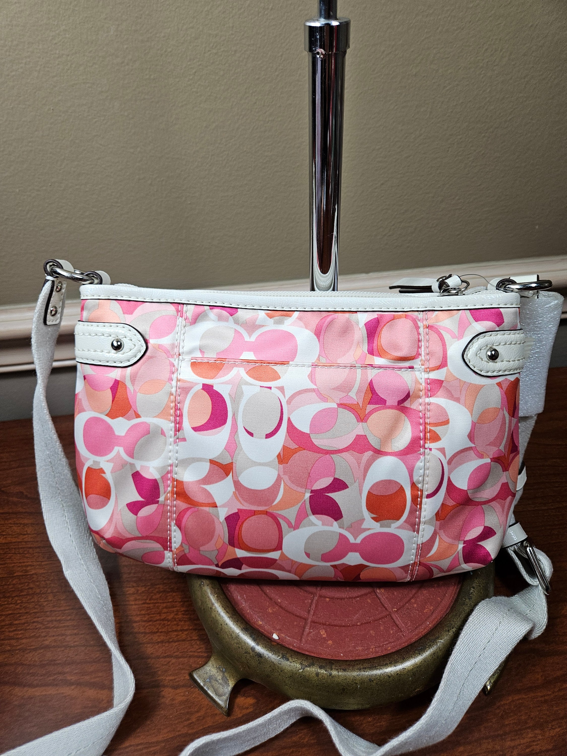 coach daisy kaleidoscope print backpack Kate Spade Chelsea Medium Bag in Black Multi k607 – Coach Daisy Kaleidoscope Print Emma