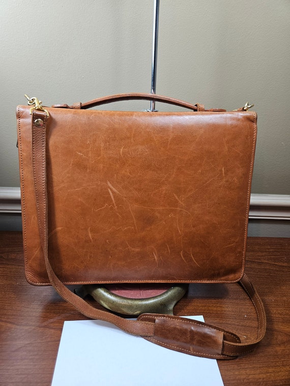 Georgetown leather Design Document Messenger Bag B