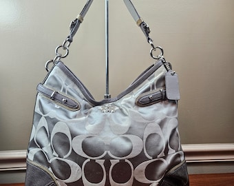 Coach Sac hobo Colette Signature en cuir satiné beige et gris 16408 Retail 298