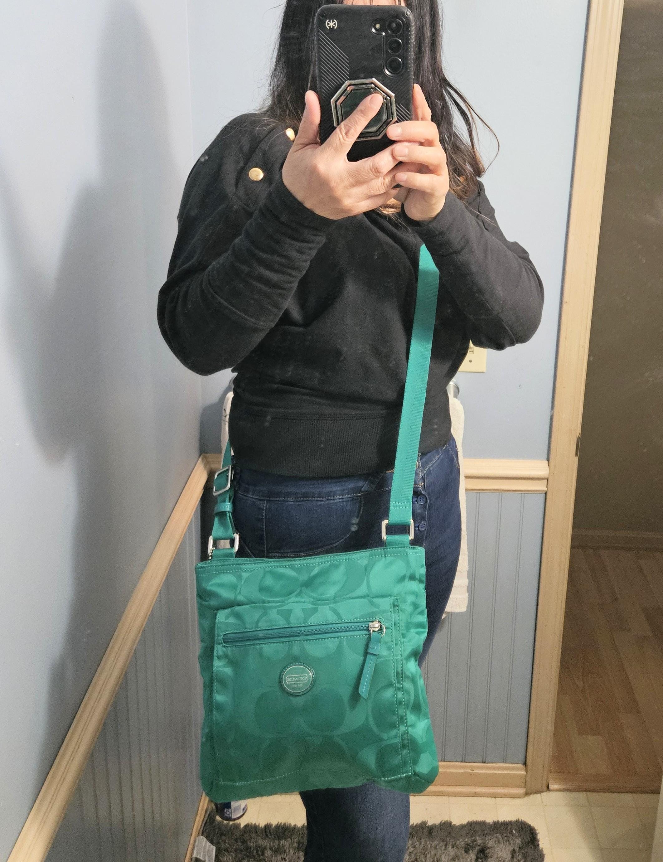 ladies tumi backpack - Voyageur Hartford Laptop Model:EYS70LF Bag strap. Expandable Luggage BNT4322 Pinion Gear to