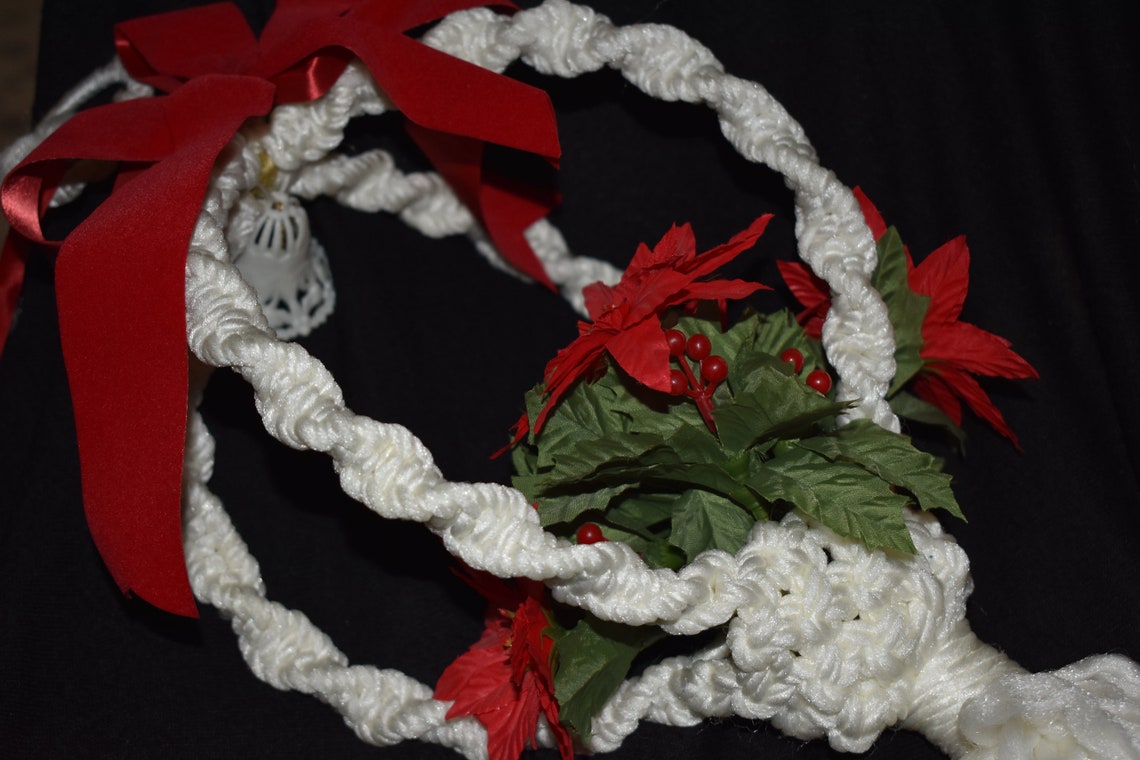 Vintage Navidad/Holiday Macrame Kissing Ball/Hanging Decor Etsy