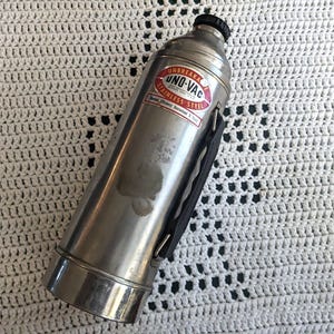 Vintage Uno-Vac Unbreakable Stainless Steel Thermos with Handle - Holds 32 oz. 1970&#39;s