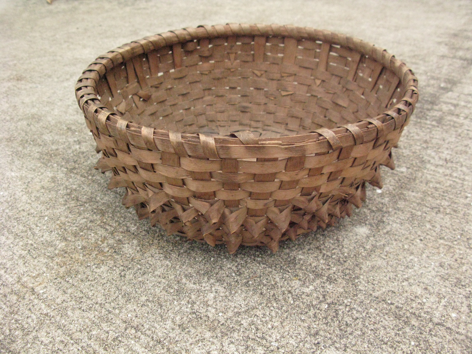 Antique Micmac Basket Mi'kmaq Fancy Curlicue Work Ash Maine Ca.1900