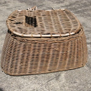 Vintage fishing creel hand woven wicker condition issues due to use decorative basket