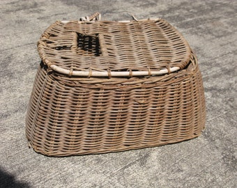 Vintage fishing creel hand woven wicker condition issues due to use decorative basket