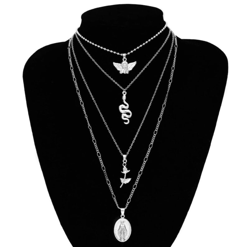 The four multilayered necklaces
