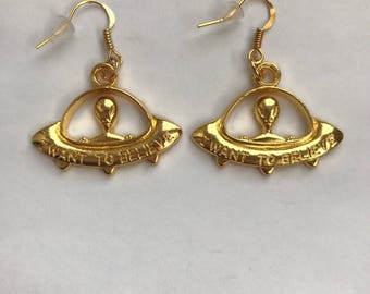 The I want to believe earrings