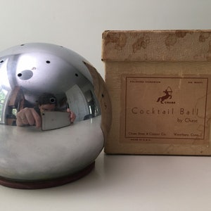 Orb chrome set shakers and cocktail ball. Original box image 2