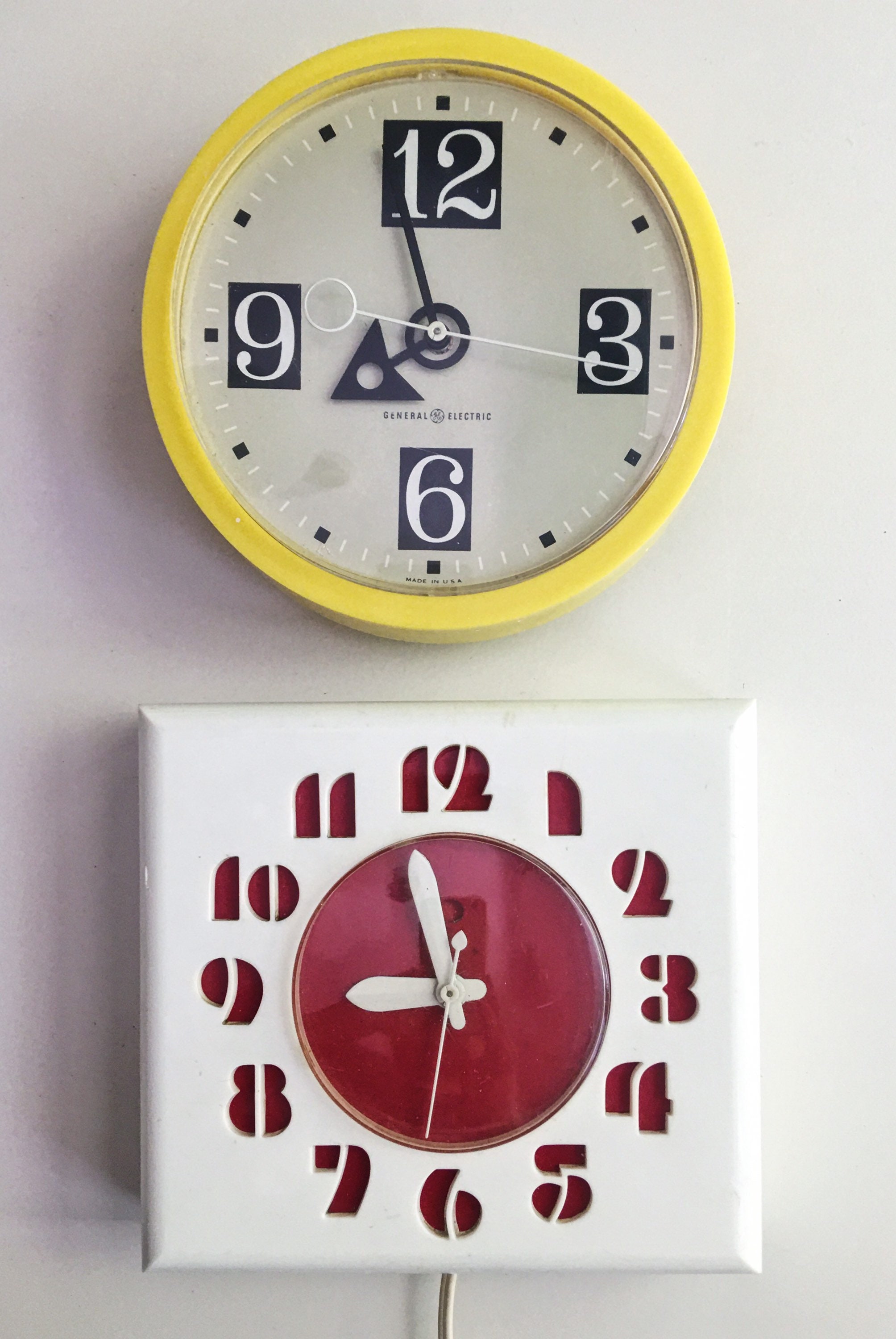 American Modern Graphic Wall Clock By General Electric Pop Art Etsy