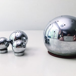 Orb chrome set shakers and cocktail ball. Original box image 3