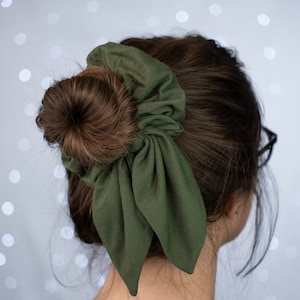Brushed Knit Jersey Scrunchie with Bunny Ear Bow | Dark Green