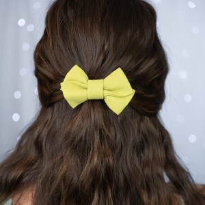 Linen Criss Cross Hair Bow Clip