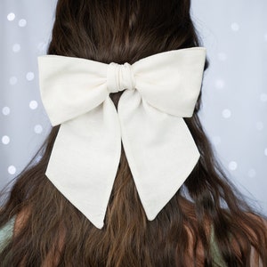 Linen Hand Tied Sailor Bow with Tails