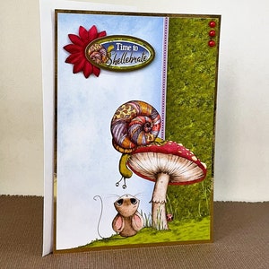 Il est temps de décortiquer - Carte de voeux faite main pour un anniversaire ou des félicitations avec une jolie image de souris et d'escargot. Carte personnalisée. Référence LB28