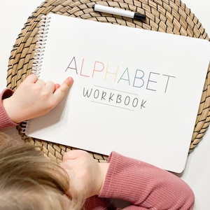 Werkboek alfabet opsporen en wissen | droog wissen, letters leren schrijven, letters overtrekken, stil boek, druk boek, abc oefenen