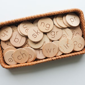 Mezclas y dígrafos / monedas de madera / aprender a leer / deletrear palabras / práctica de ortografía / fonética / lectura temprana / herramienta de educación en casa