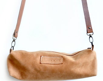 Smooth Cognac Colored Leather Zip Bag, Double Faced Leather, Slouchy Cross-body Bag, Fanny Pack Bag, Zippered Baguettebag