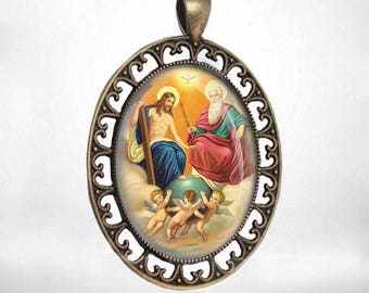 Holy Trinity Christian Catholic Medal. Large  Style Religious Pendant NEW