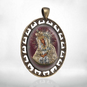 Black Madonna Our Lady of the Gate of Dawn Vilnius Religious Christian Icon Medal Pendant Jewelry