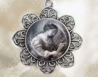 St Margaret of Scotland Medal Flower Shaped Silver Tone Catholic Christian Jewelry