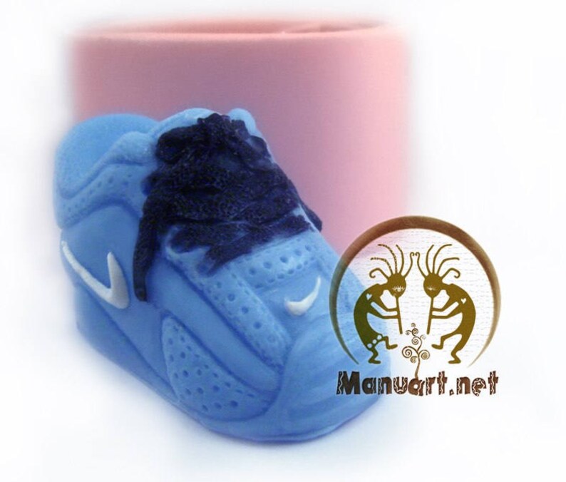 moldy nike shoes