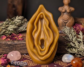 Vulva Yoni Mold for Ritual Candles, Altar Decor - Divine Feminine Sacred Fertility Mould